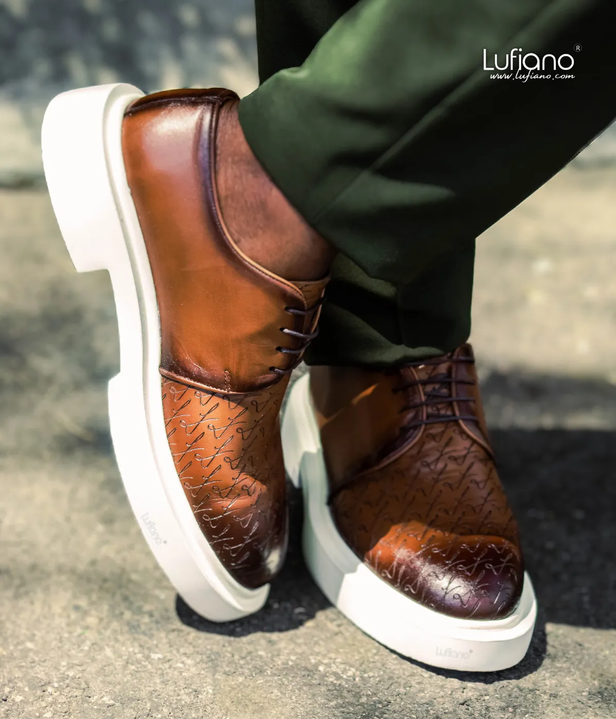 208 Lufiano Lace Up: Brown