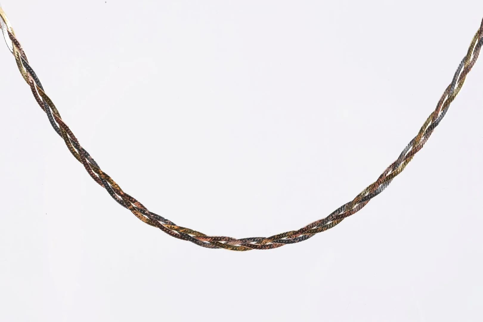 20" Tri-Tone Gold Interwoven Herringbone Chain (5.00g.)