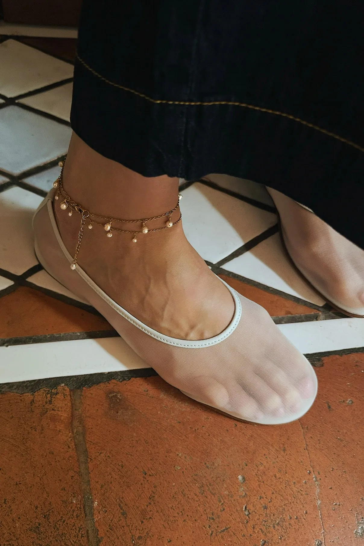 Dainty Pearls Anklet