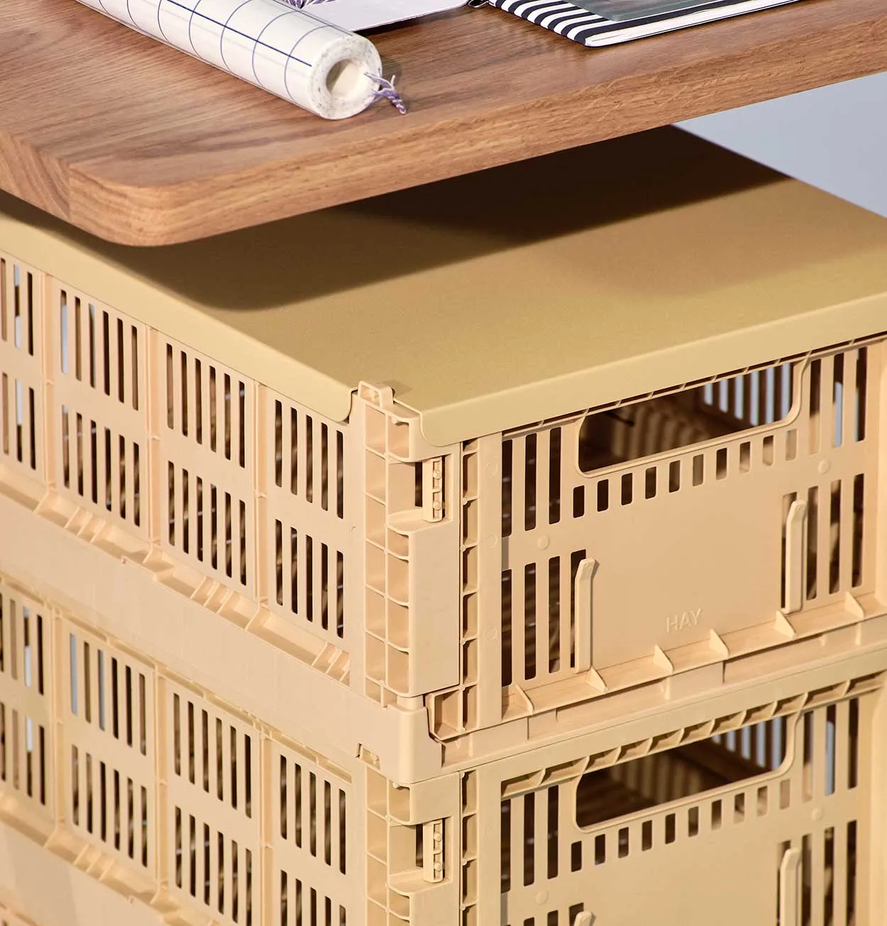 HAY Colour Crate Lid – Medium – Golden Yellow