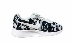 Nike women's fitness shoe Tajun Print 820201 010