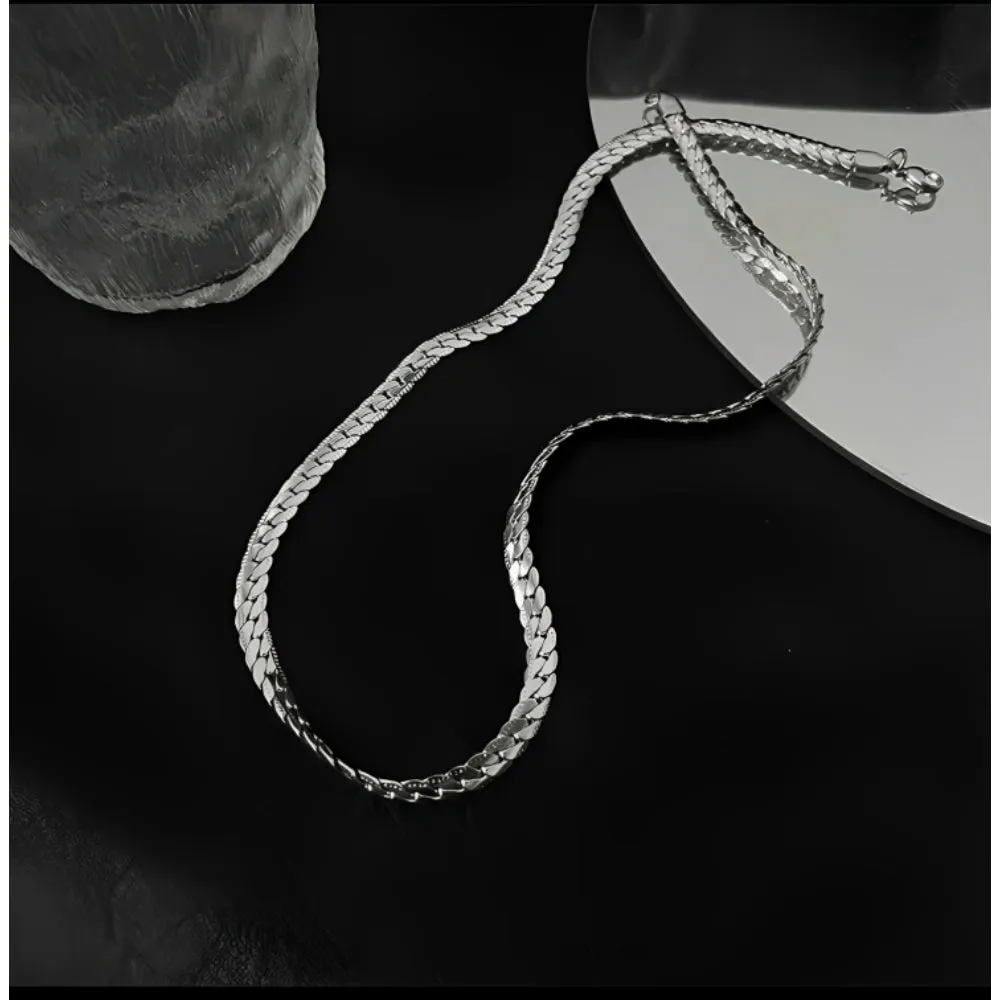 Side Embossed Chain